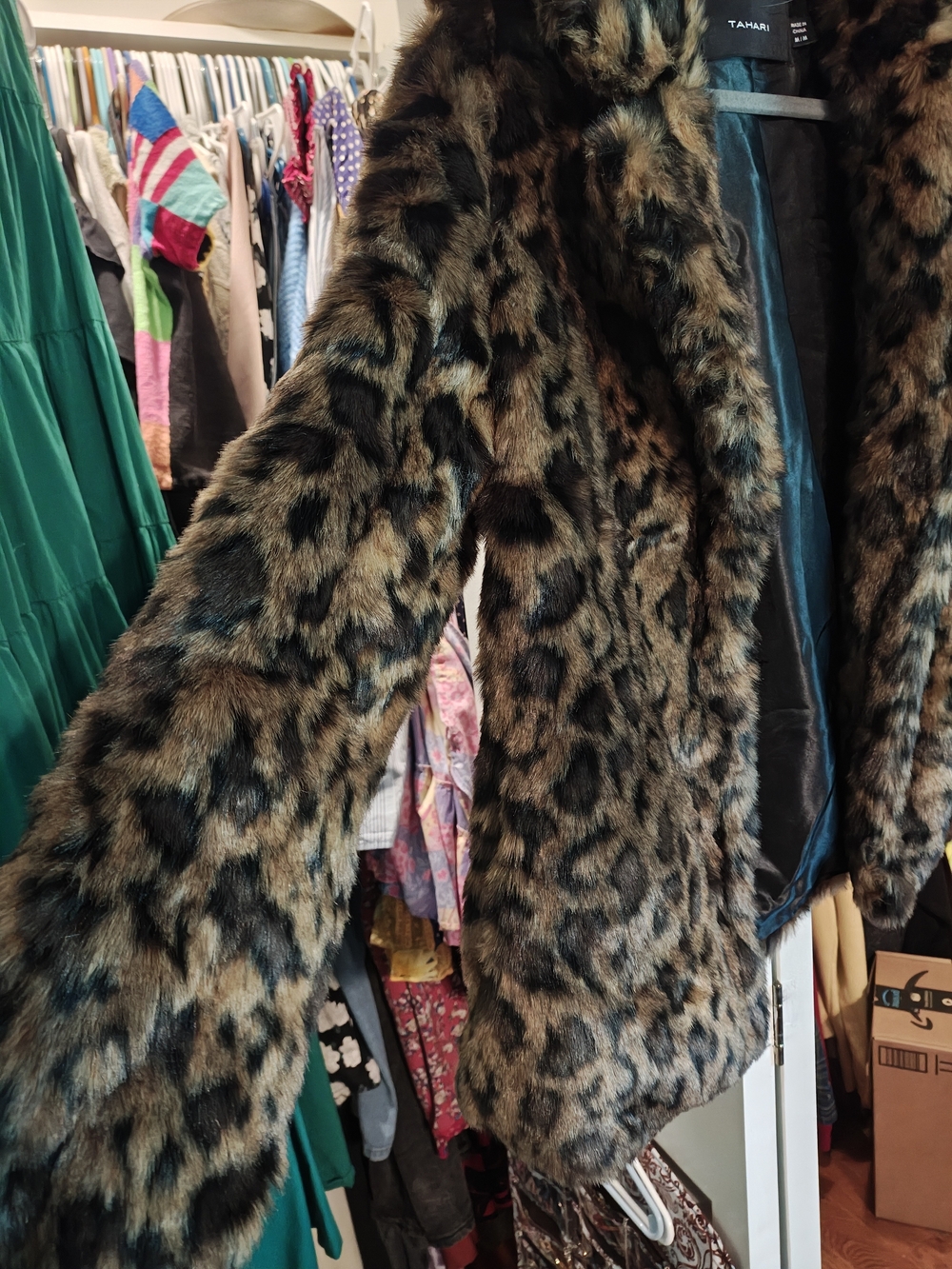 Tahari Leopard-Print Faux Fur Teddy Jacket in Brown and Black - Picture 2 of 6